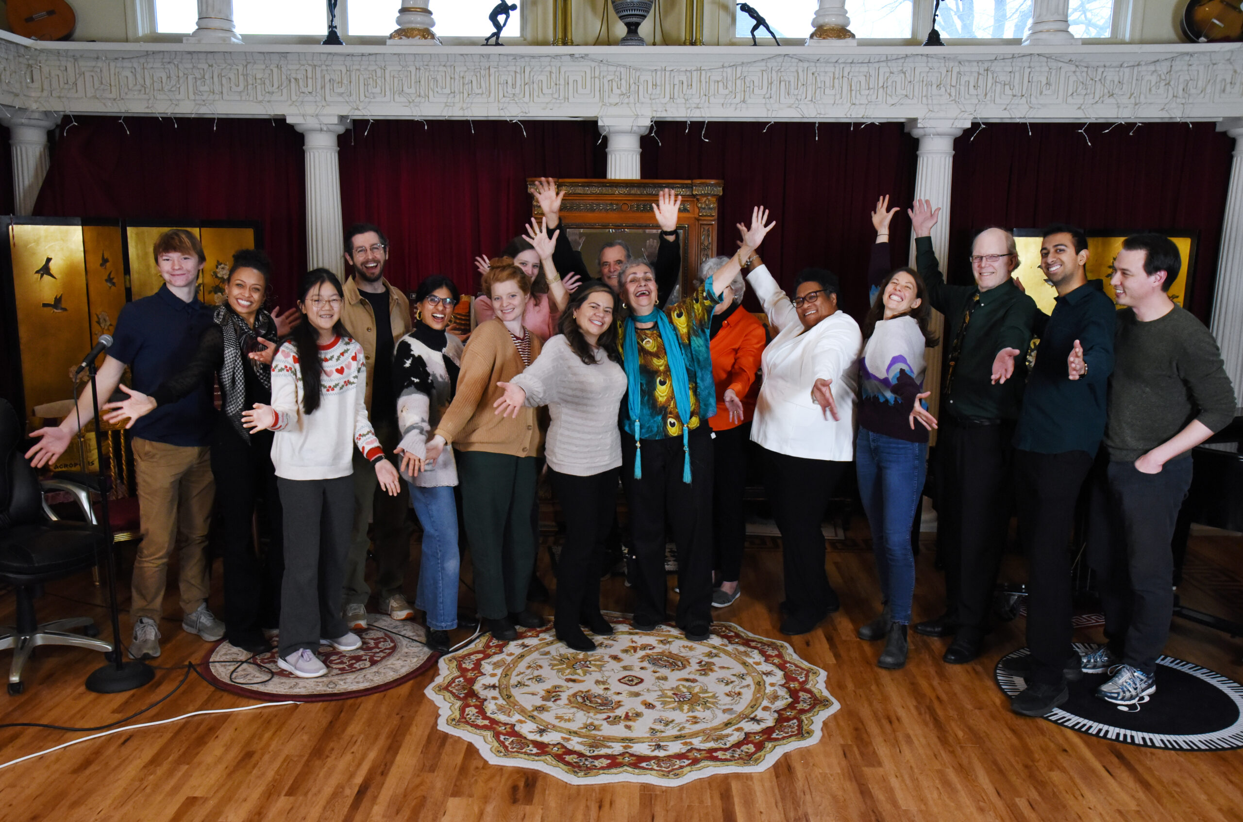 Chrissellene with her community of Vocal Mastery students